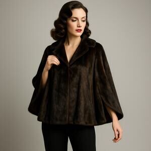 Morton’s Washington D.C. Vintage 1950s Brown Mink Fur Swing Cape Jacket M